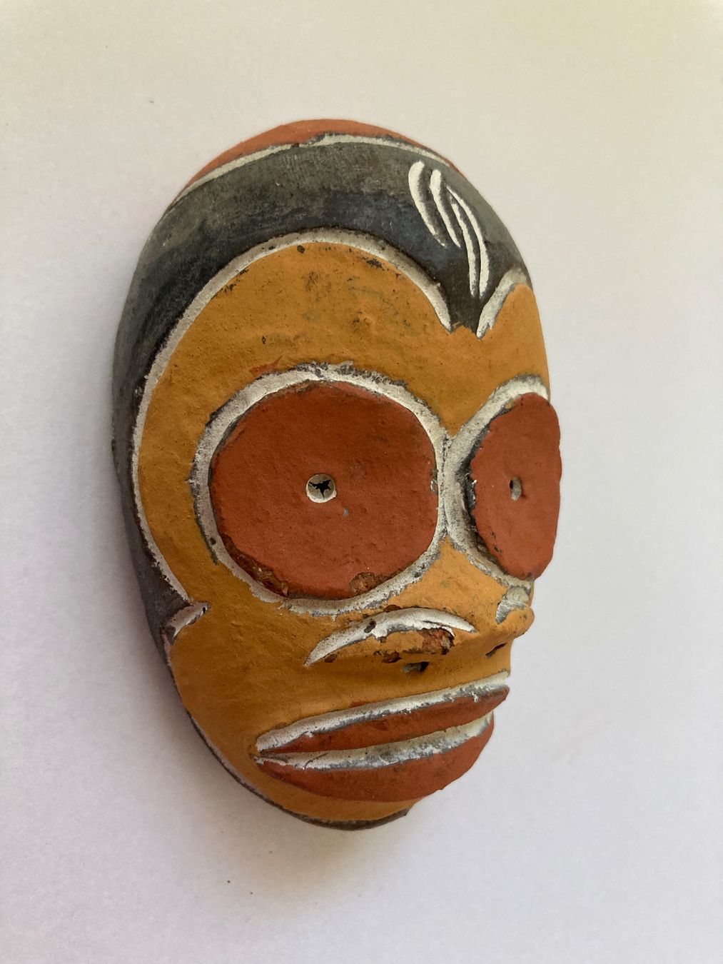 Arte internazionale: Kleine Maske aus Afrika – Usato da Winterthur venduto da greenspell 3