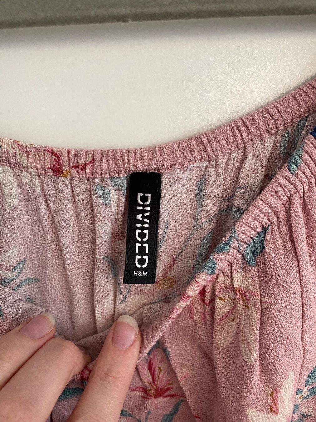 H&M Vestiti: H&M Rosa Midi Kleid Gr. 42 – Usato da Baden venduto da CompraCaro 1