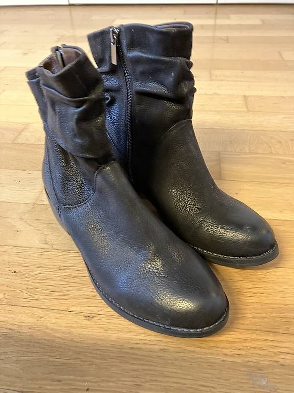Damenschuhe: Modische Bata Stiefel Gr. 38 neu schwarz – Gebraucht aus Zürich von Zueriost 2