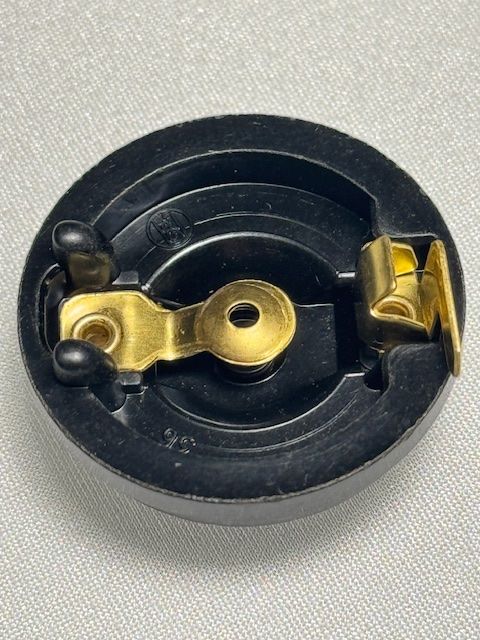 Lampade: 100 Stk. E27 Lampenfassung aus Bakelit mit Ring – Nuovo e nell'imballaggio originale da Allschwil venduto da ILLUGO 2
