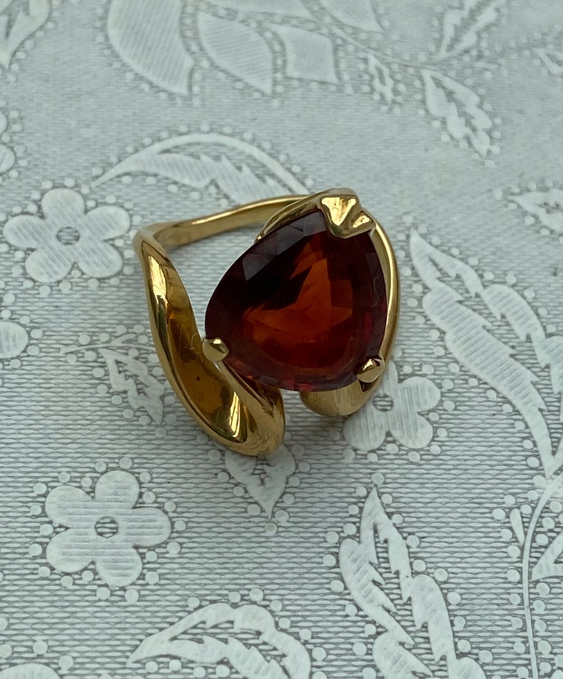 Ringe: Spezieller Ring 18 K GG mit grossem Citrin – Gebraucht aus Wettingen von taloo 1