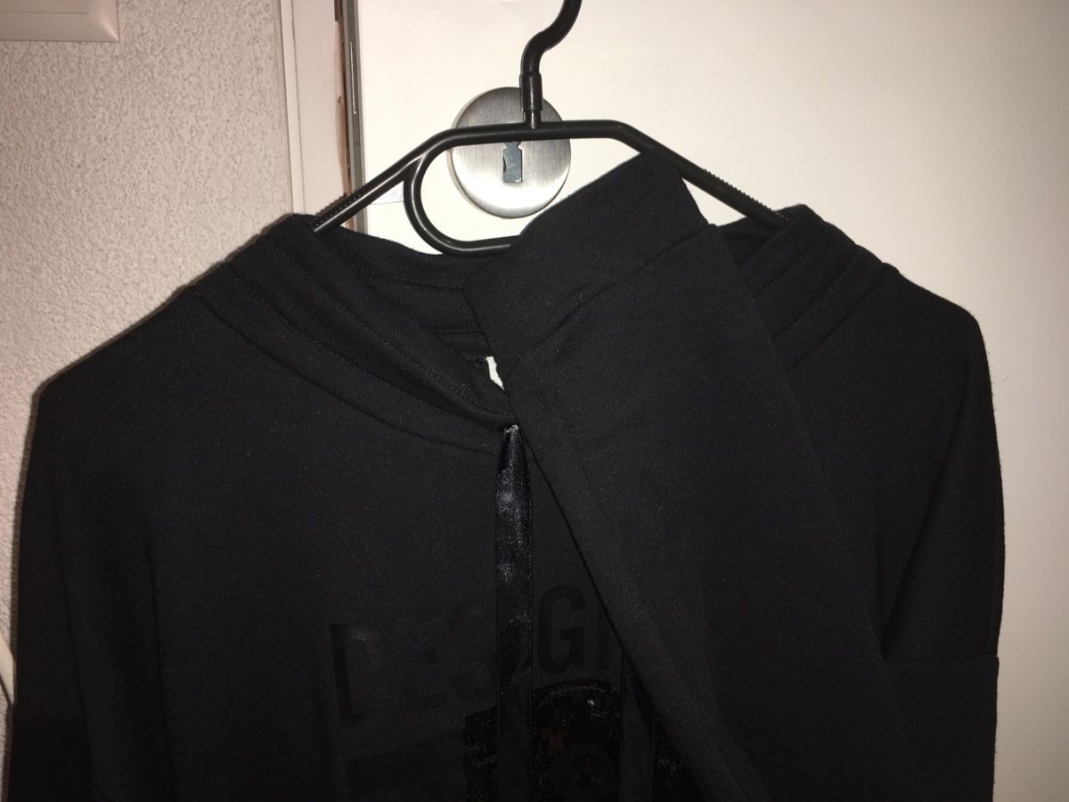 Maglioni & Felpe: Cartoon Pullover schwarz mit Pailletten Grösse S – Usato da Oberrohrdorf venduto da Desteny1 4
