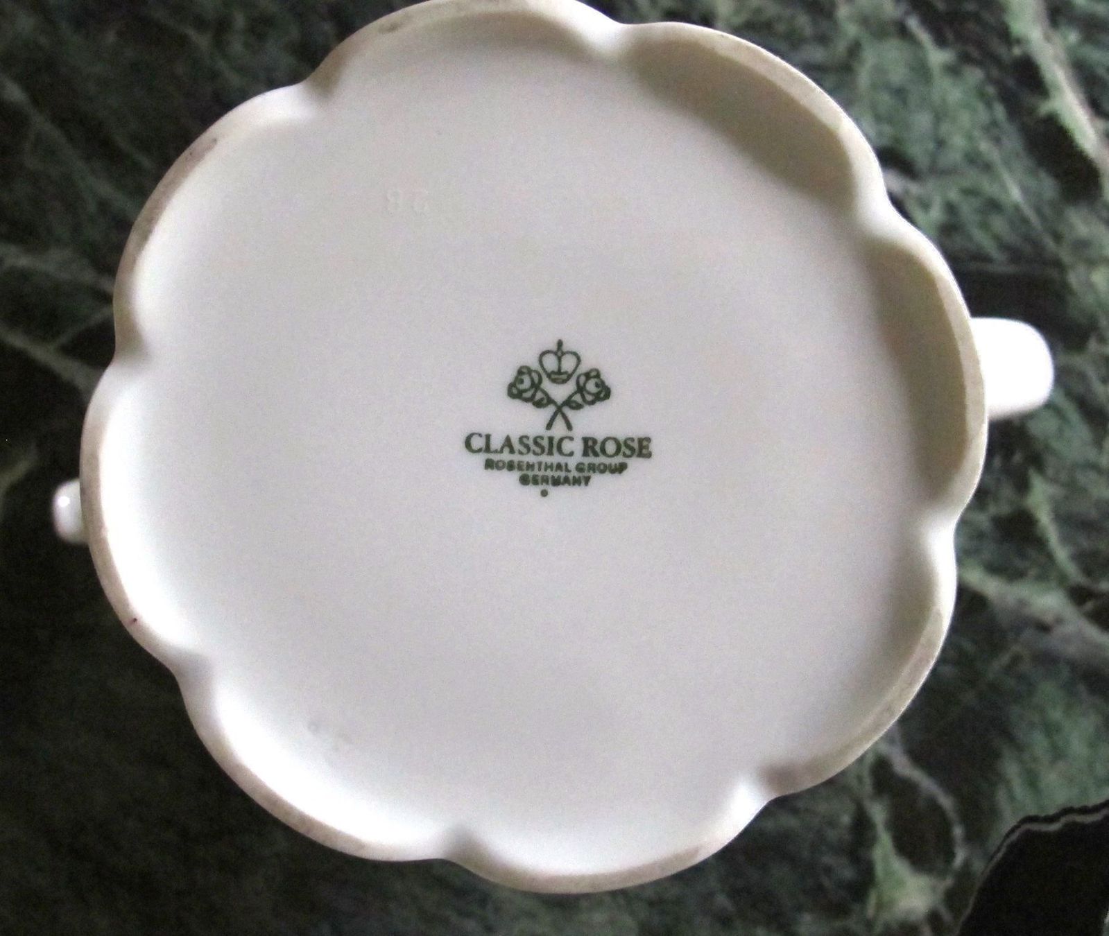Rosenthal Teiere: Rosenthal Kaffeekanne Classic Rose 1986 – Usato da Bern venduto da hippoism 2