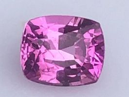 SAPHIR pink (N)= unbehandelt  cushion   0.93cts  Sri Lanka