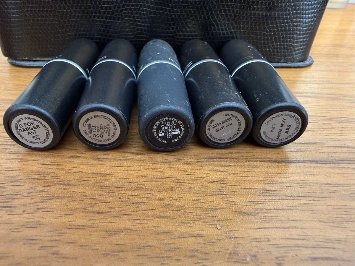 Mac Cosmetics Make-up: MAC Lippenstifte – Usato da Zürich venduto da pinish 3