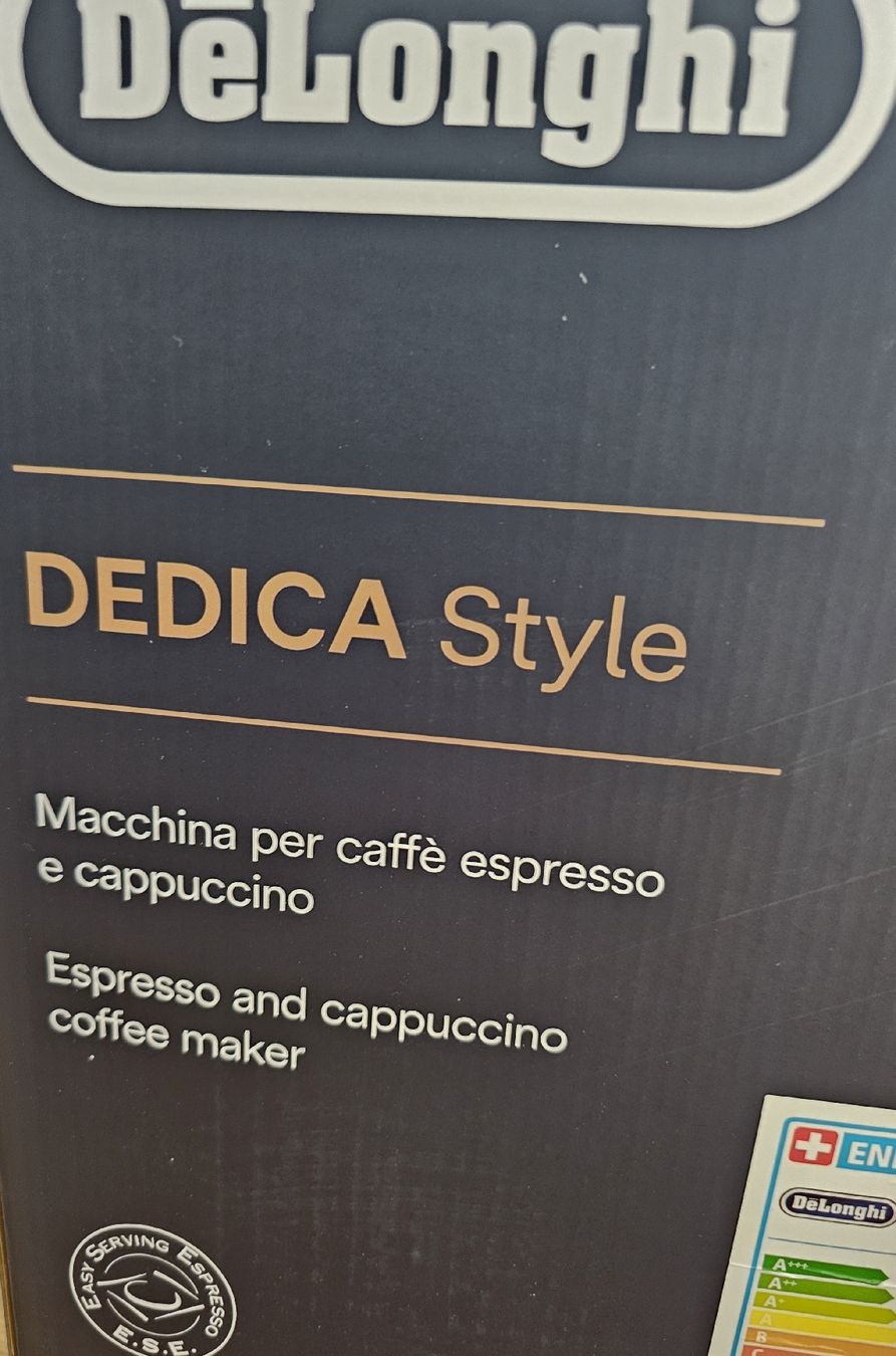 De'Longhi Macchine per caffè & Macchine per espresso: De Longhi Dedica wie neu – Usato da Basel venduto da Vinodinino 4