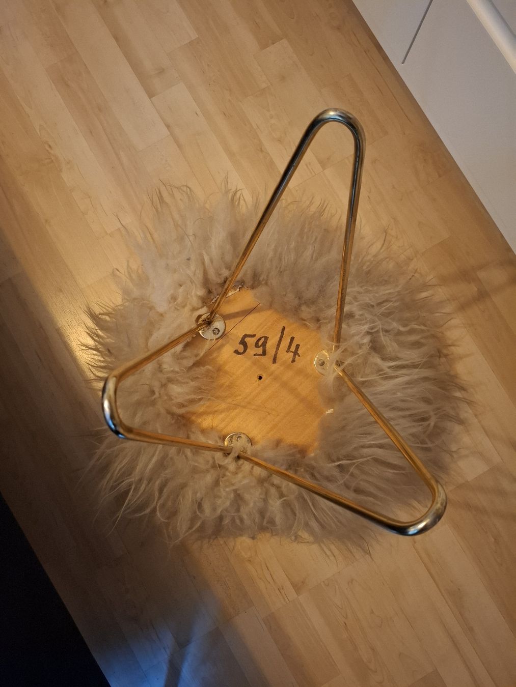 Sgabelli: Vintage Fellhocker – Usato da Bern venduto da Belverdere21 1