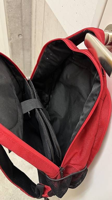 Rucksäcke: Ferrari Rucksack – Gebraucht aus Zürich von Juni20010 3