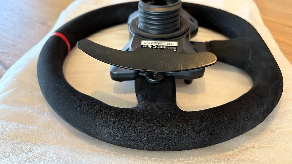 Controller: Thrustmaster 599XX Evo 30 Wheel Add-On Alcantara Edition – Usato da Schindellegi venduto da Reschech 4