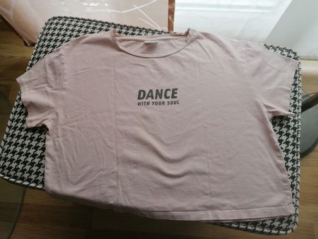 T-shirt, top court, crop top, t-shirt court,haut,pull