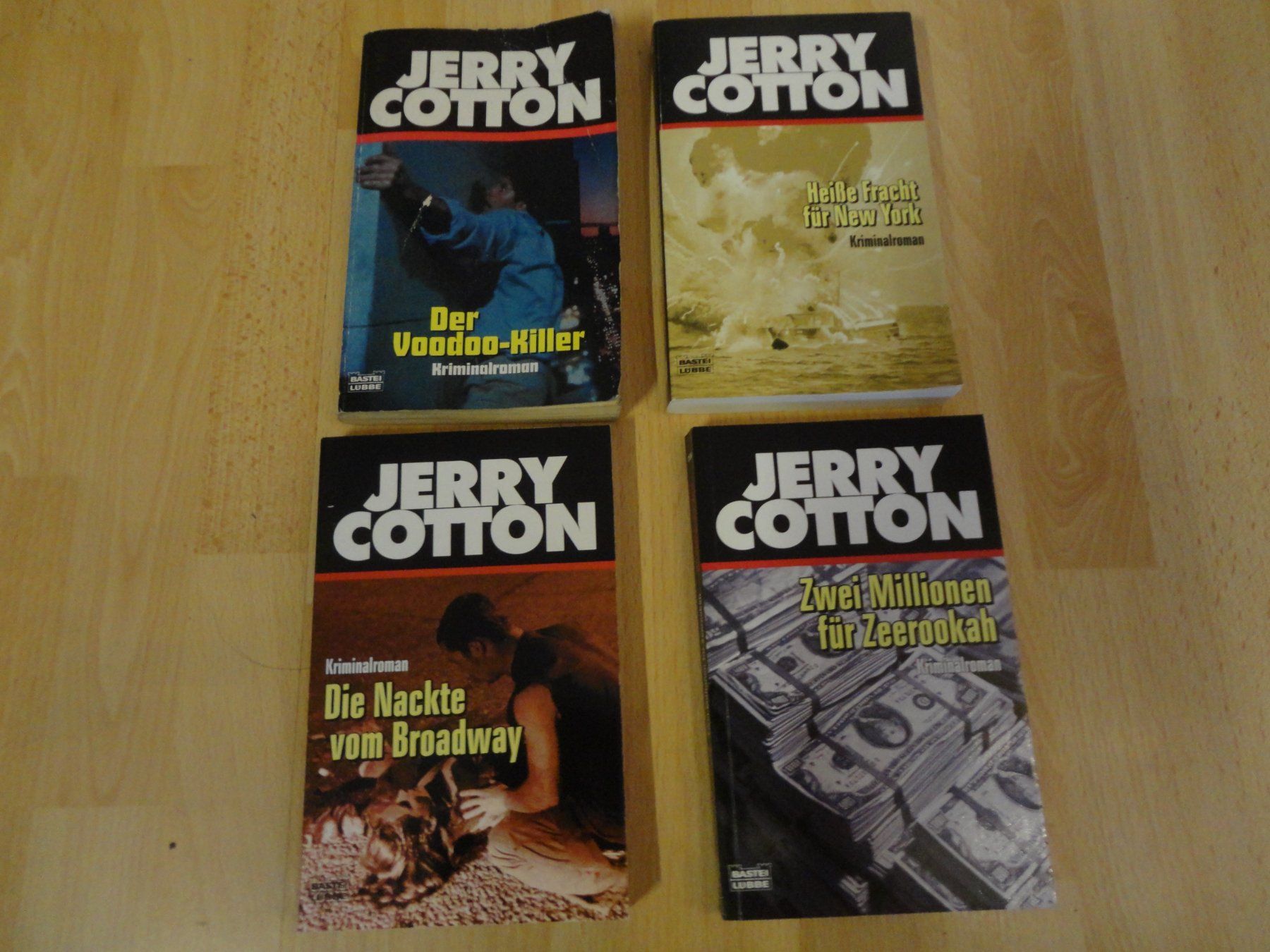 Libri: Jerry Cotton (Viererpack) – Usato da Villmergen venduto da Venusmond