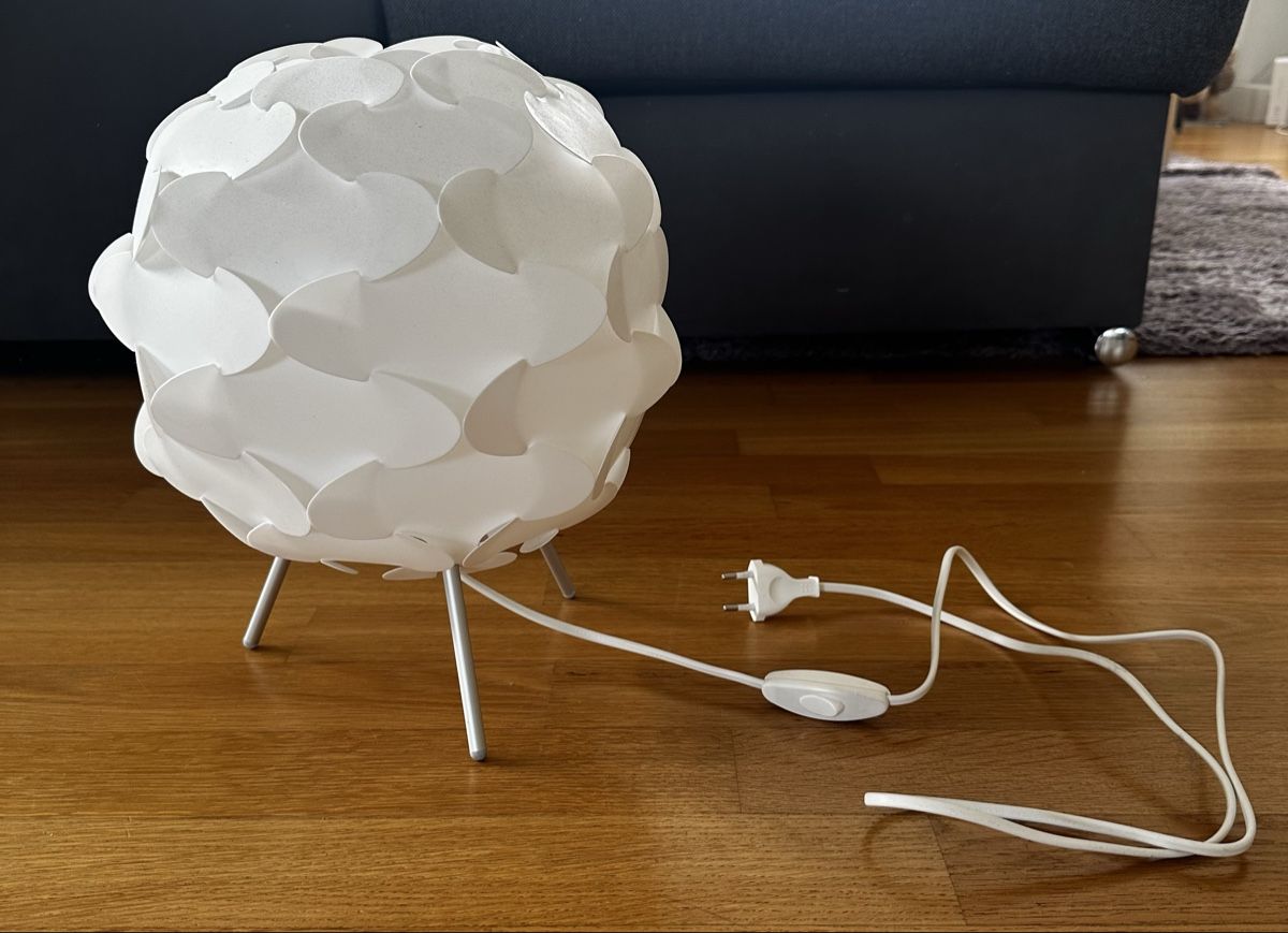 Ikea Lampes: IKEA Fillsta Tischleuchte – D'occasion à Ennetmoos par ObergubsEr