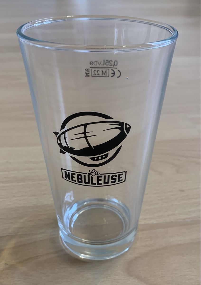 Bicchieri: Verre à bière - La Nébuleuse – Nuovo (secondo la descrizione) da Biel/Bienne venduto da granitod