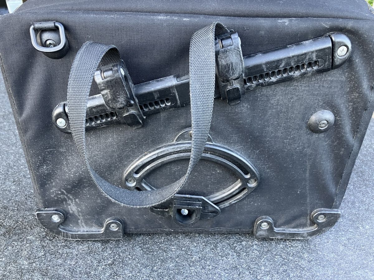 Ortlieb Valises & Sacs: Velotasche Büromappe Ortlieb – D'occasion à Kriens par 2Sonnen 1