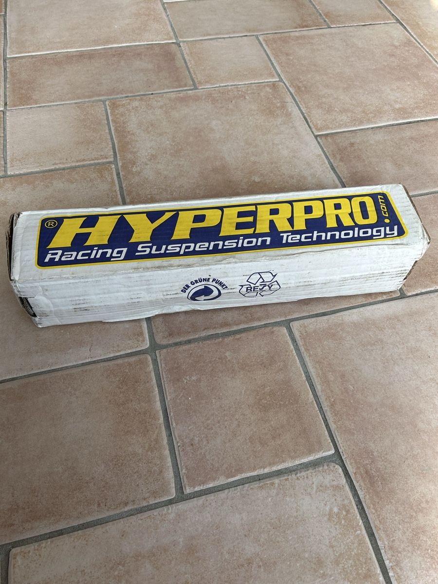 Alle Motorradersatzteile: Hyperpro Rear shock spring – Neu und originalverpackt aus Pfäffikon SZ von mat_y9ng 1