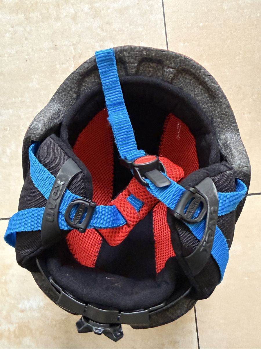 Uvex Helme: Uvex Skihelm 47-51cm – Gebraucht aus Hinwil von PlantsbyChe 3