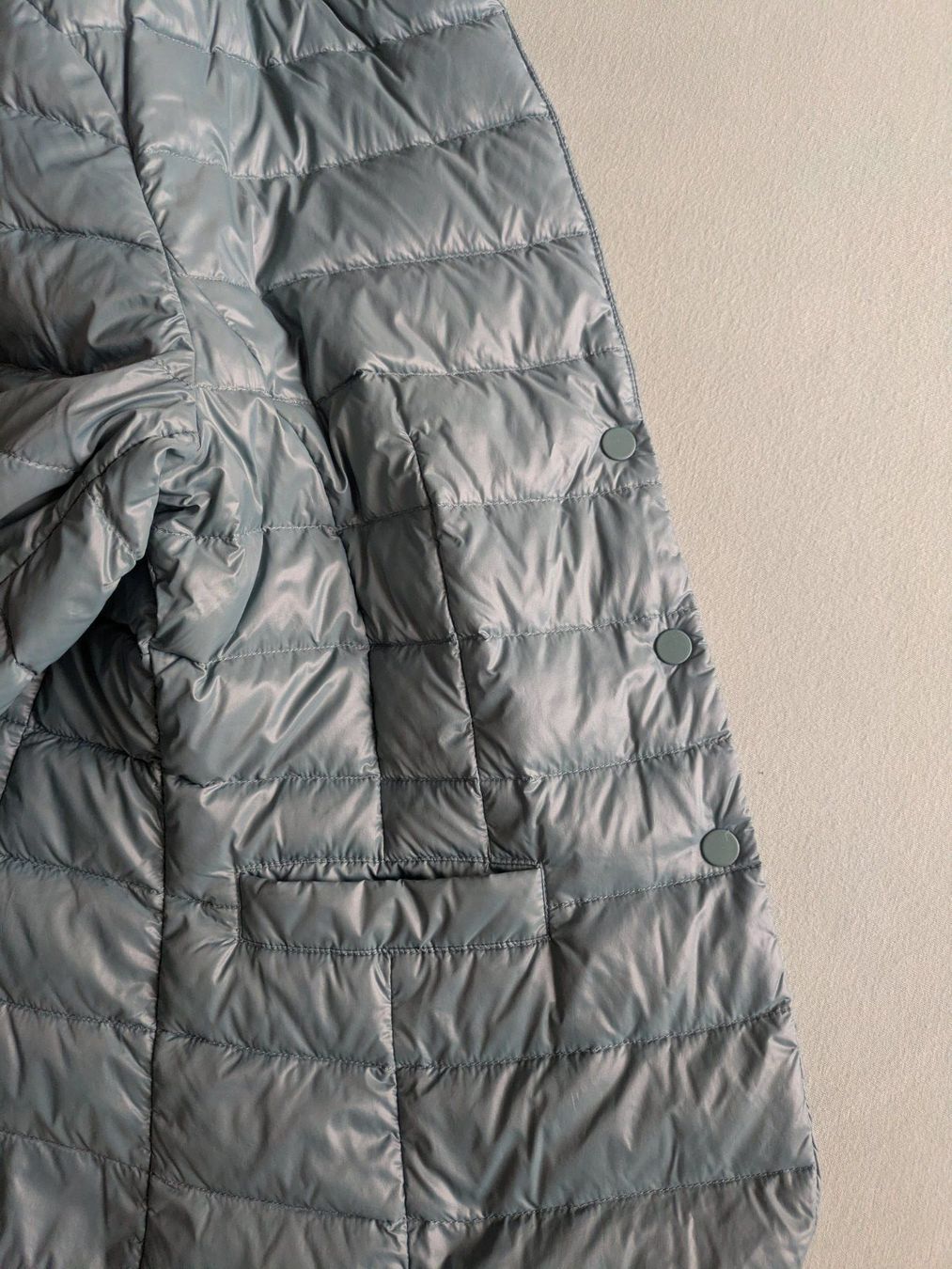 Benetton Jacken: Benetton Women's Light Jacket Size 40 IT Grey – Gebraucht aus Losone von AlpineLayer 7