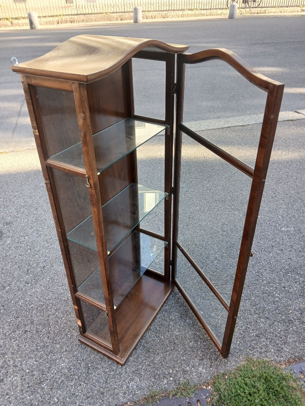 Vetrine: Kleine Wandvitrine, Antik – Usato da Bern venduto da MattePostBrocki