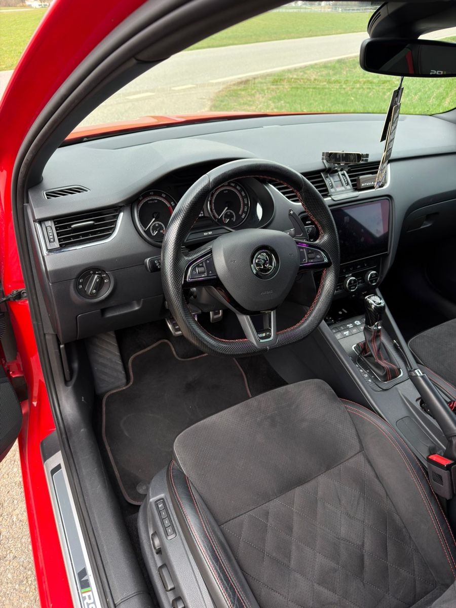Skoda Automobili: Skoda Octavia 245RS Facelift – Usato da Pfungen venduto da Bchicco 4