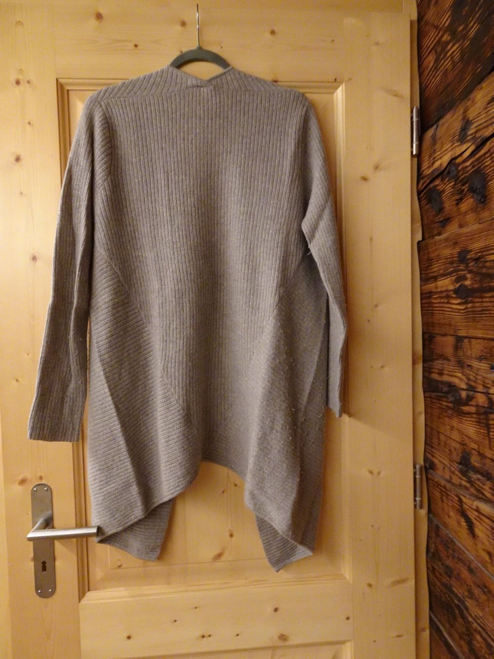 FTC Giacche: Hellbraune Kaschmir Strickjacke von ftc Gr. L - 426258 – Usato da Küssnacht am Rigi venduto da Good4Deckeli 1