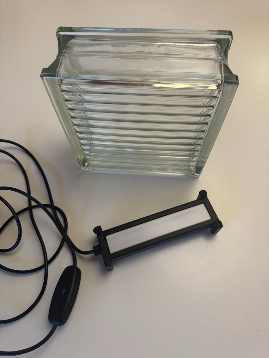 Lampade: Moderne Tischleuchte aus Glasbaustein – Nuovo (secondo la descrizione) da Walchwil venduto da sim_nmj9 9