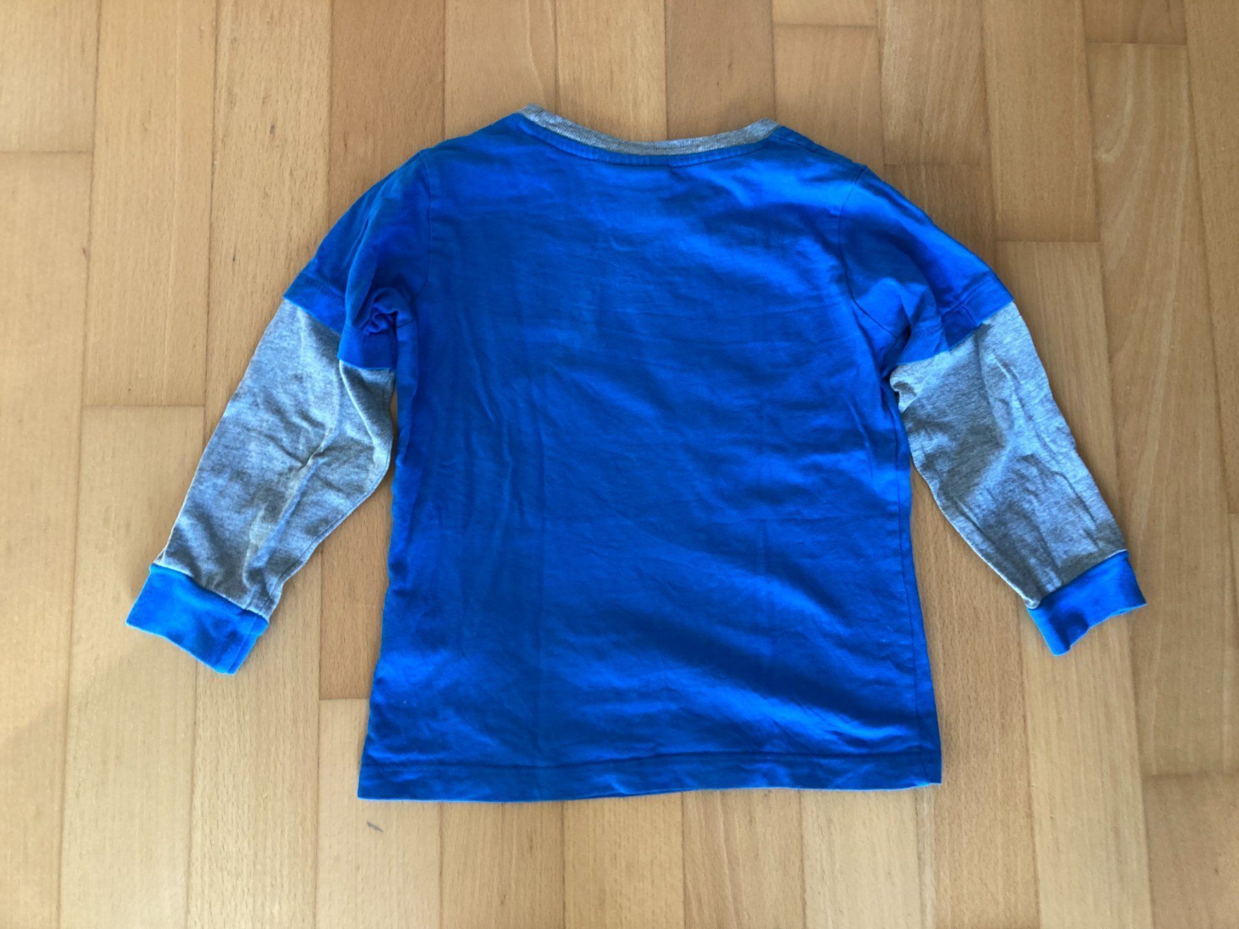 Star Wars Camicie, T-shirt & Polo: T-Shirt langarm "Star Wars" – Usato da Muttenz venduto da Juvenile33 3