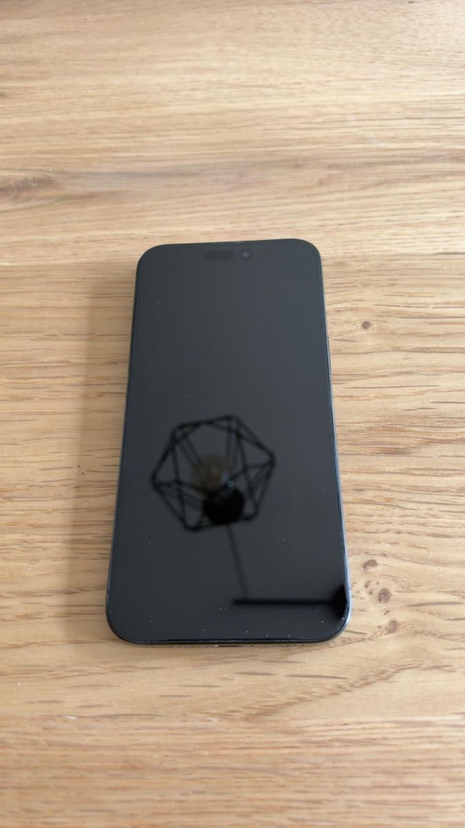 Apple Portables: Iphone 15 Pro Max 256gb – D'occasion à Luzern par Lellicl 1