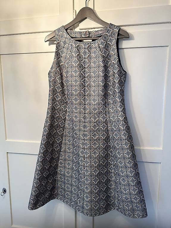 Vestiti: Jakes Kleid Gr. 42 – Usato da Zürich venduto da acquadel