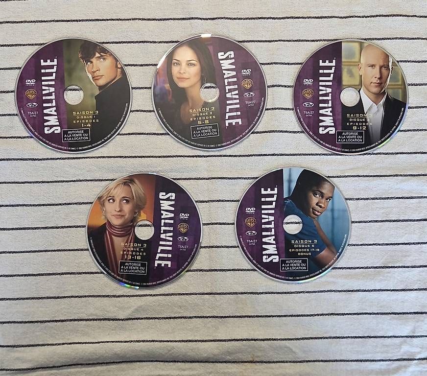 Tutti i DVDs: Smallville saisons 1 à 10 DVD Blu ray – Usato da Genève venduto da angeloscop 2