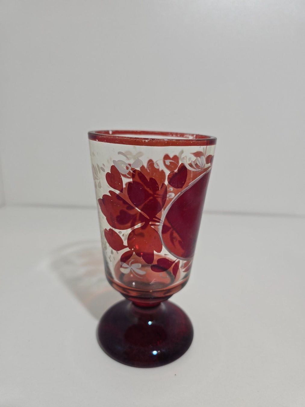 Bicchieri: Rotes Biedermeier Glas mit Blumenmuster, Antik Rubinglas – Usato da Zürich venduto da H.Orion 4