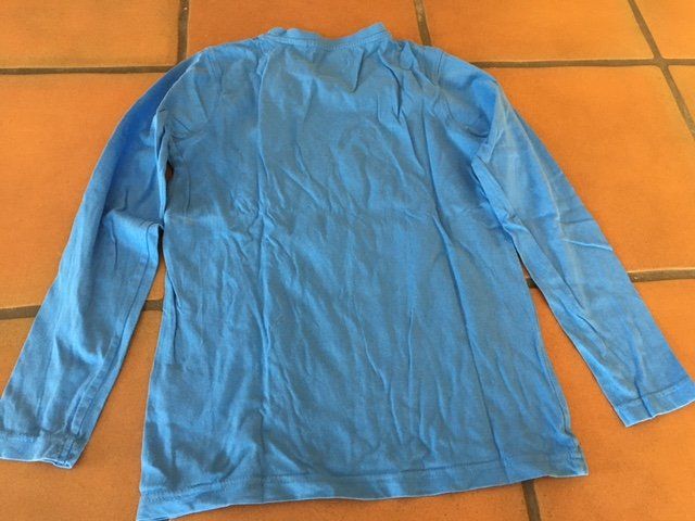 Kleiderpakete & -sets: 2 Sweatshirts Grösse 140 – Gebraucht aus Rechthalten von Cheech2 3