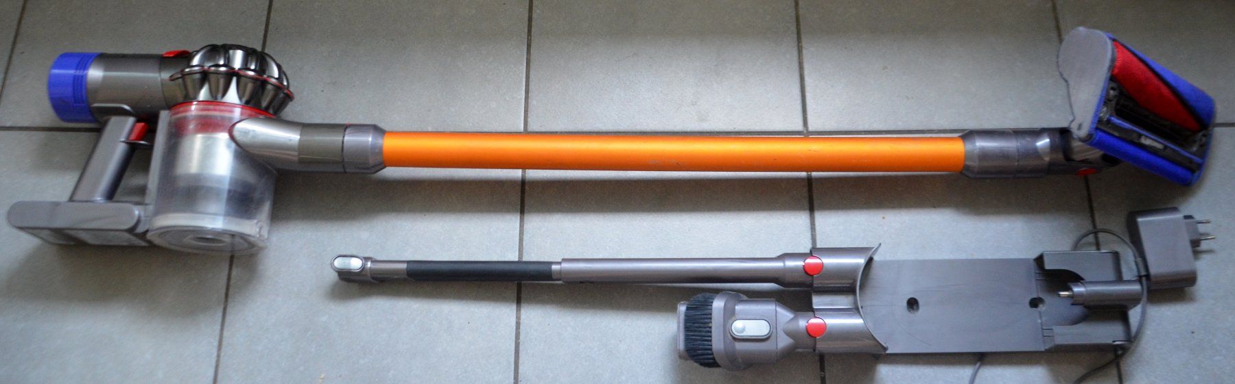 Dyson Aspirapolveri & Accessori: Staubsauger Dyson V8 aspirateur – Usato da Collonges venduto da arashee 2