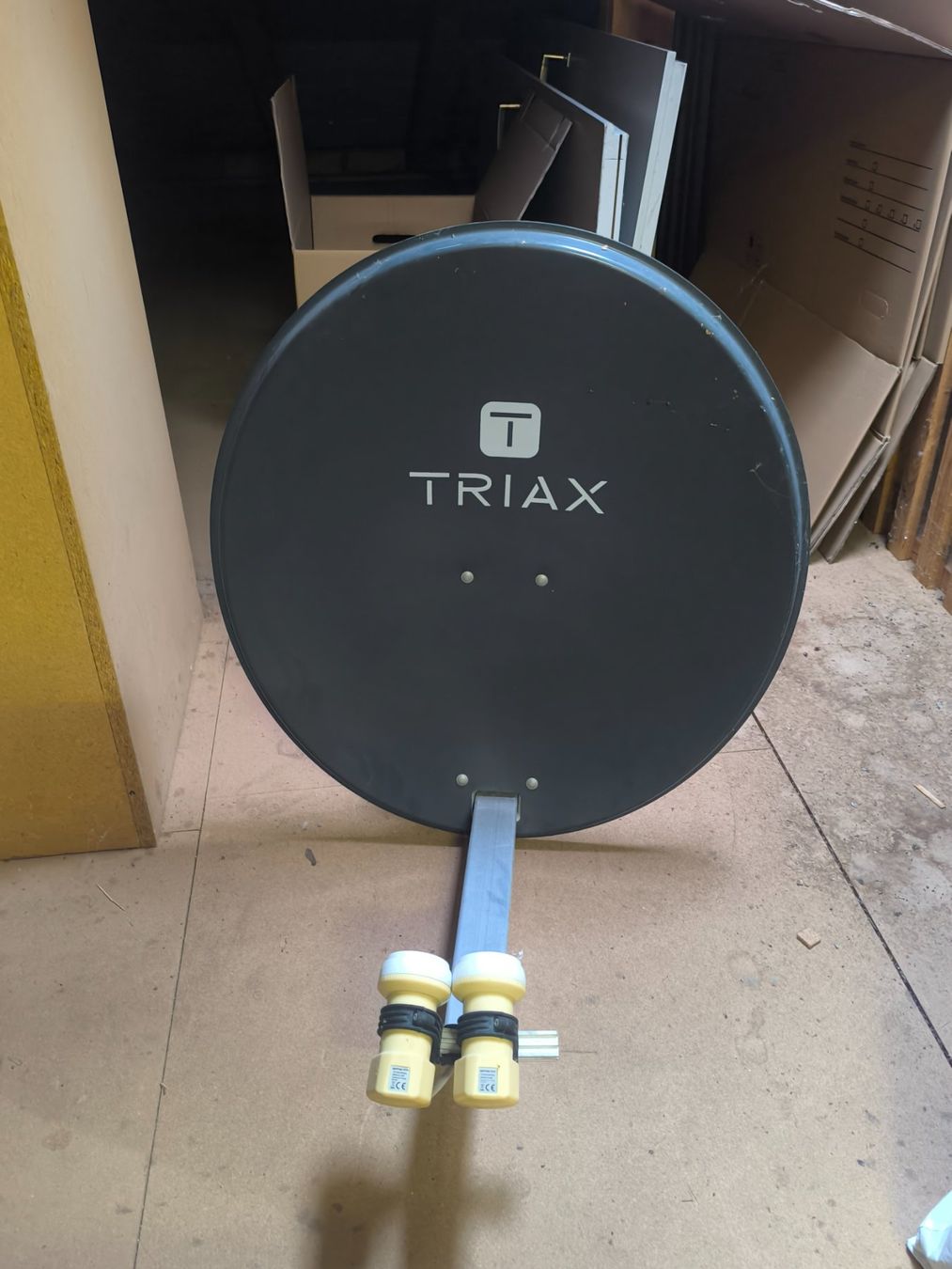 Antenne parabolique: Satspiegel Triax 72 cm – D'occasion à Altstätten SG par Liebe5 1
