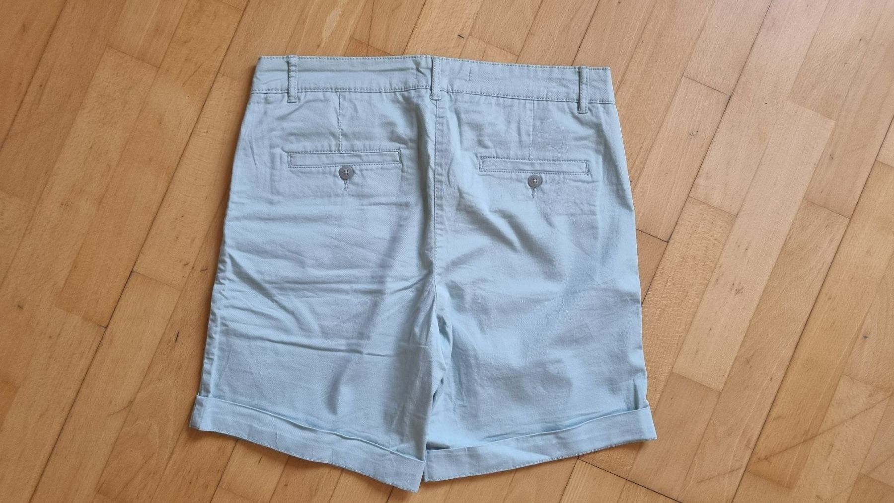 Pantaloni: Damen Bermuda Shorts von Broadway, Grösse M – Usato da Wohlen AG venduto da stephanieAG 2