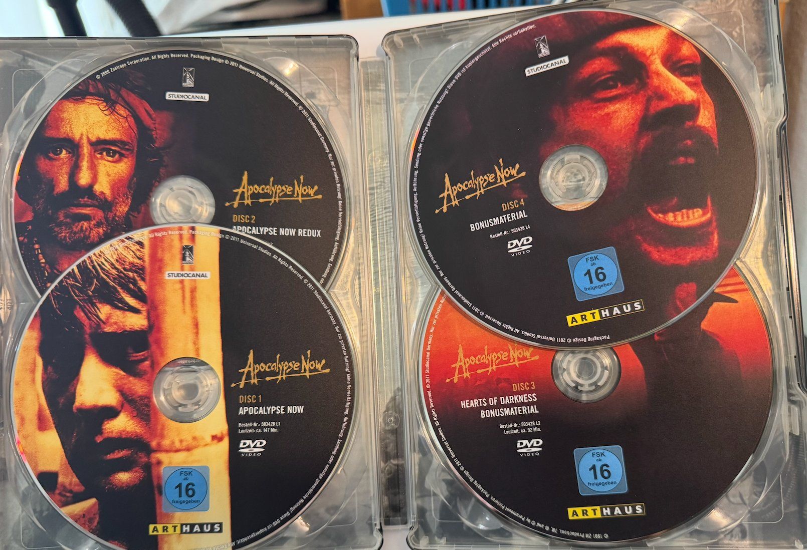 Tutti i DVDs: 4 DISCs  APOCALYPSE NOW -  LIMITED SP. EDITION - STAHLHÜLLE – Usato da Wisen venduto da gigisna 2