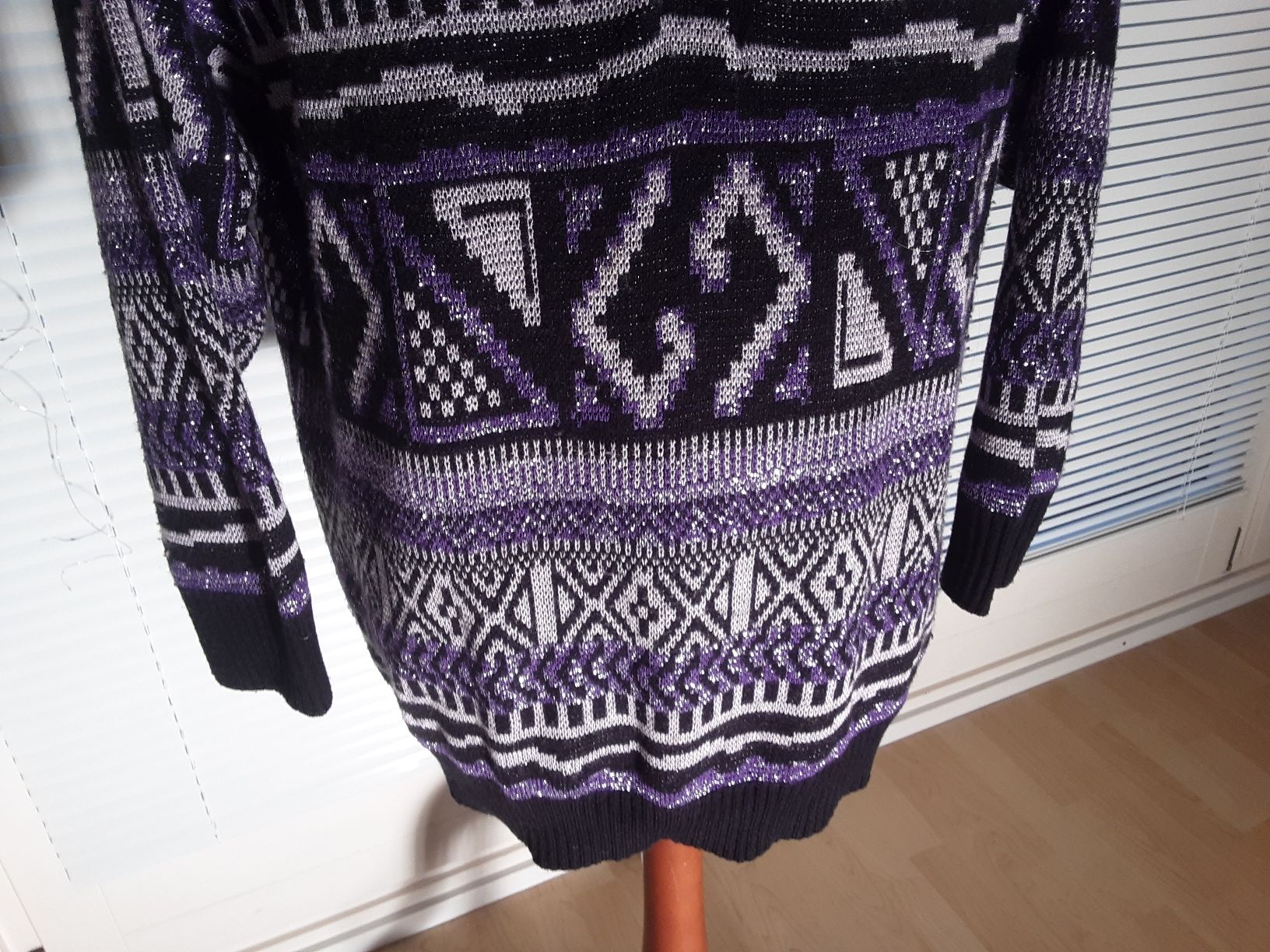 Maglioni & Felpe: ENDET Winter glitzer  Strickpulli  mit Muster, Grösse 46 – Nuovo (secondo la descrizione) da wolfhalden venduto da 46464646 1