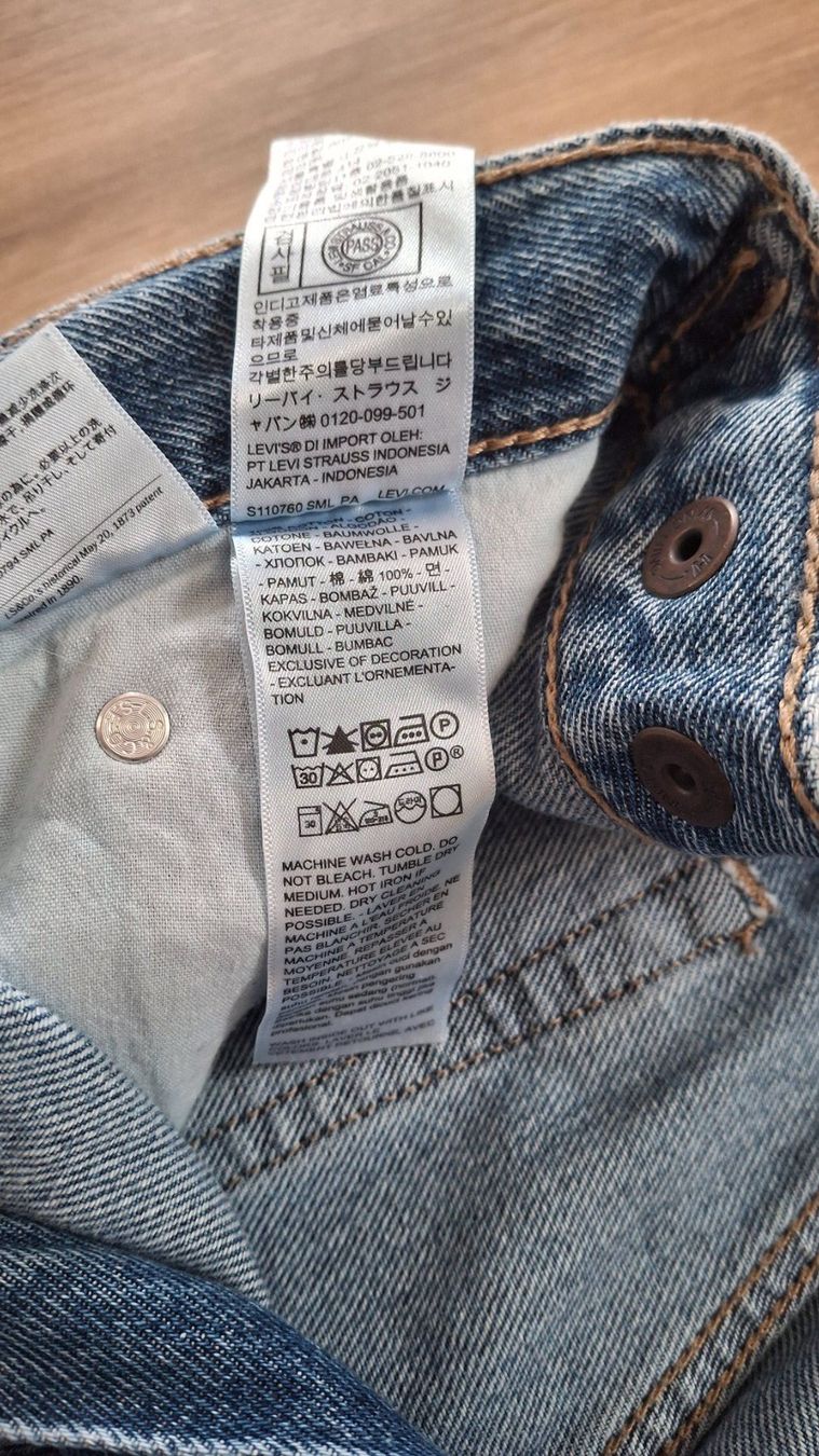 Levi's Jeans: LEVIS CINCH BARREL neuf taille 31 – Nuovo (secondo la descrizione) da Yverdon-les-Bains venduto da car_vz9j 7