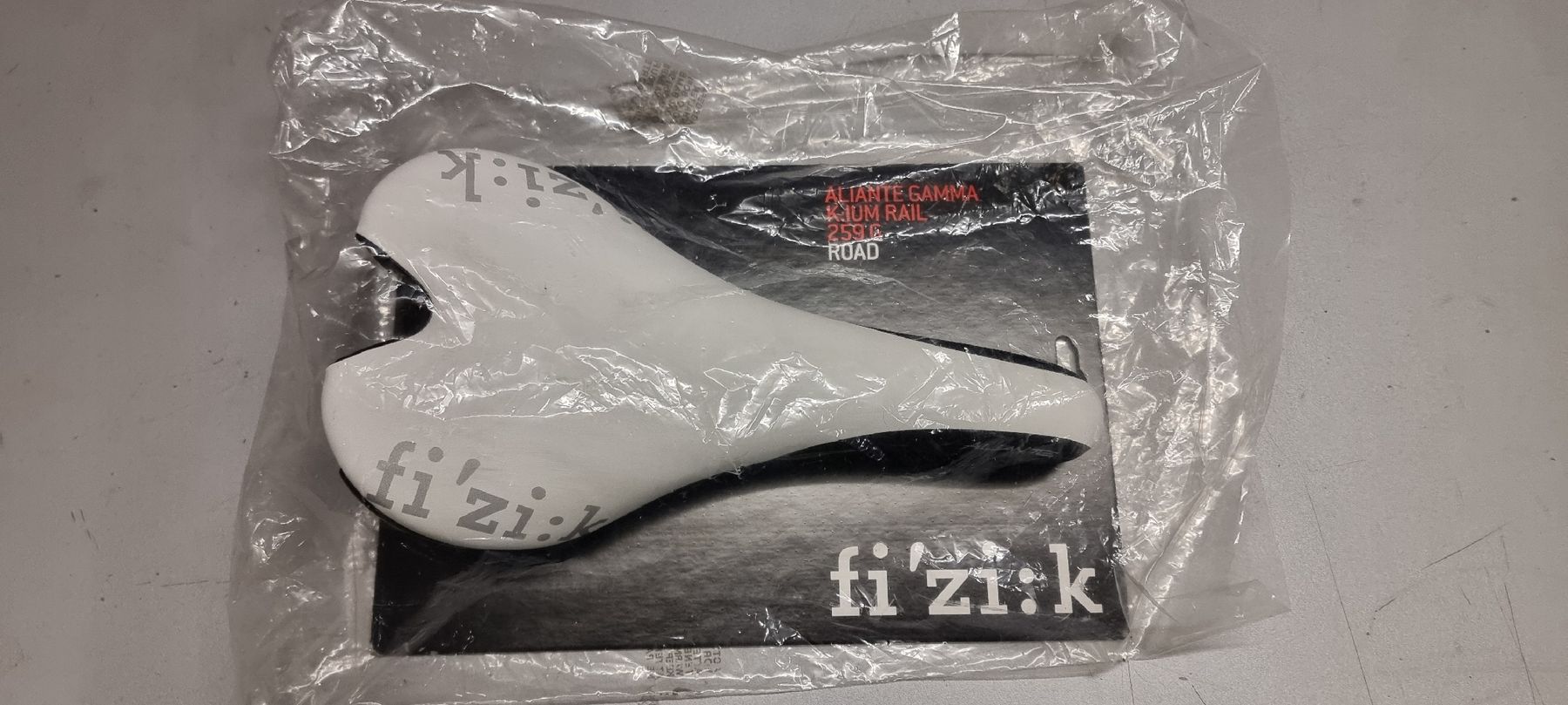 Fizik Ersatzteile: Fizik Aliante Sattel - Neu – Neu (gemäss Beschreibung) aus Seon von Stibinio