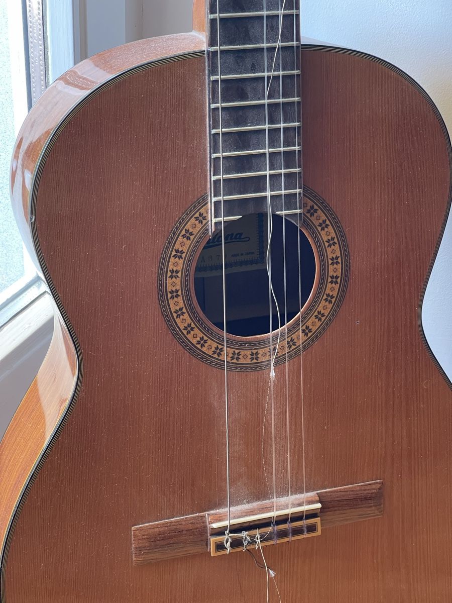 Musikinstrumente: Klassikgitarre Ariana – Defekt aus Zürich von urabtd 1