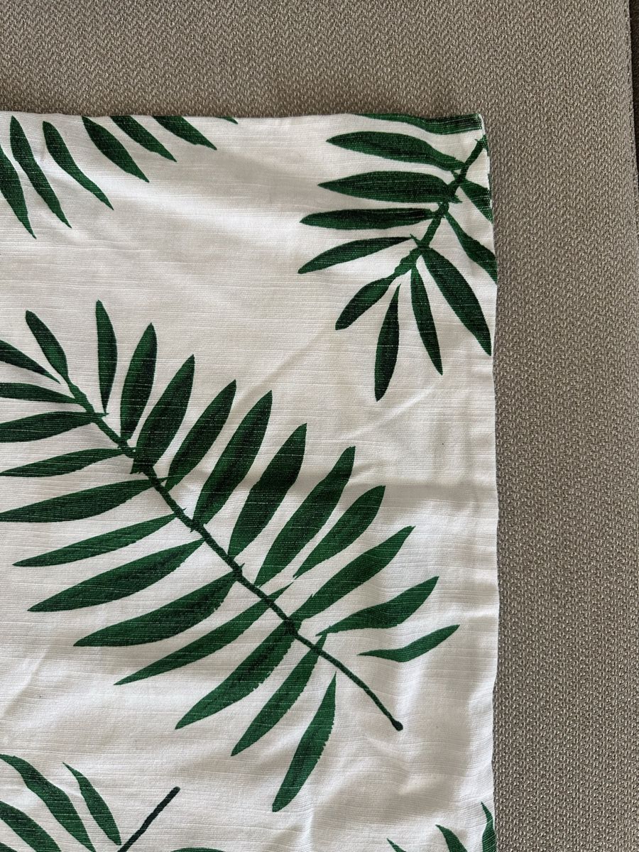 Ikea Coussins: Housses de coussin IKEA - 2x - rose / plante  – Neuf (Voir description) à Lausanne par ver_cyj8 2