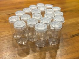 20 Stk. kleine Glasflaschen
