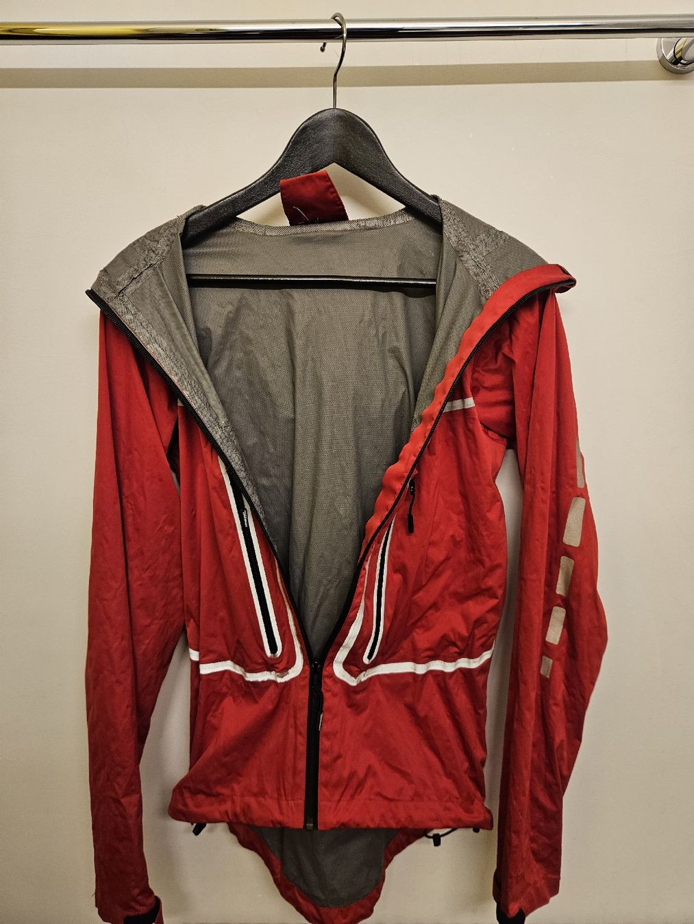 Thömus Jacken: Bikejacke der Marke Thömus – Defekt aus Luzern von blackcat010 4