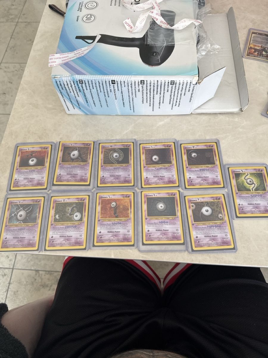 Pokémon Carte collezionabili: 1. Edition Unown top Zustand – Usato da Geroldswil venduto da Marseille11