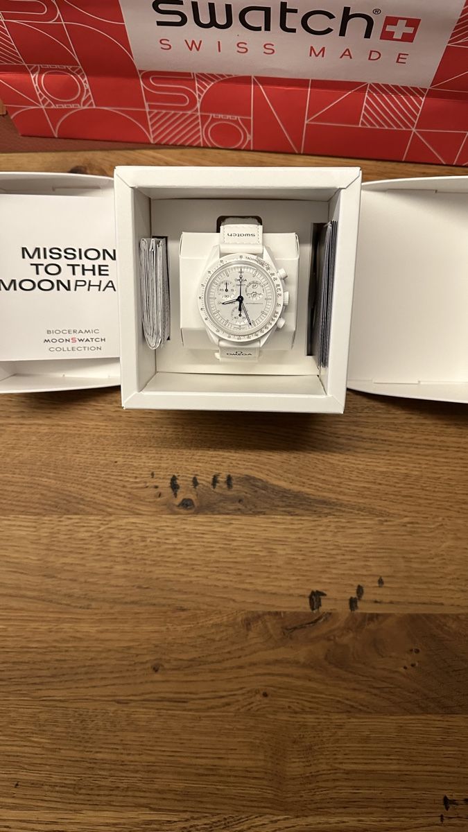 Swatch Orologi: Swatch Moonswatch Snoopy – Nuovo e nell'imballaggio originale da Illnau venduto da Harley670 2