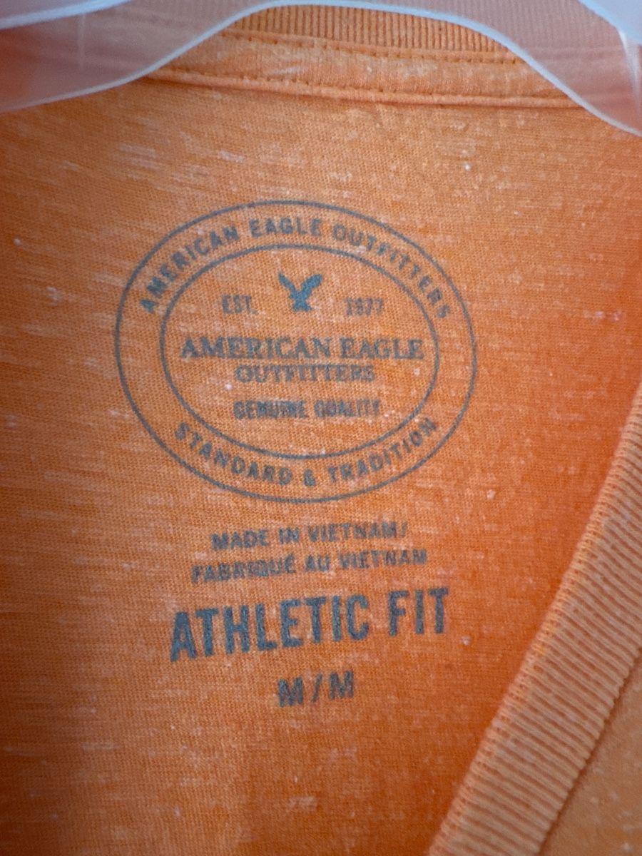 American Eagle T-shirt: T-shirt AMERICAN EAGLE – Usato da Lausanne venduto da joshua75 1