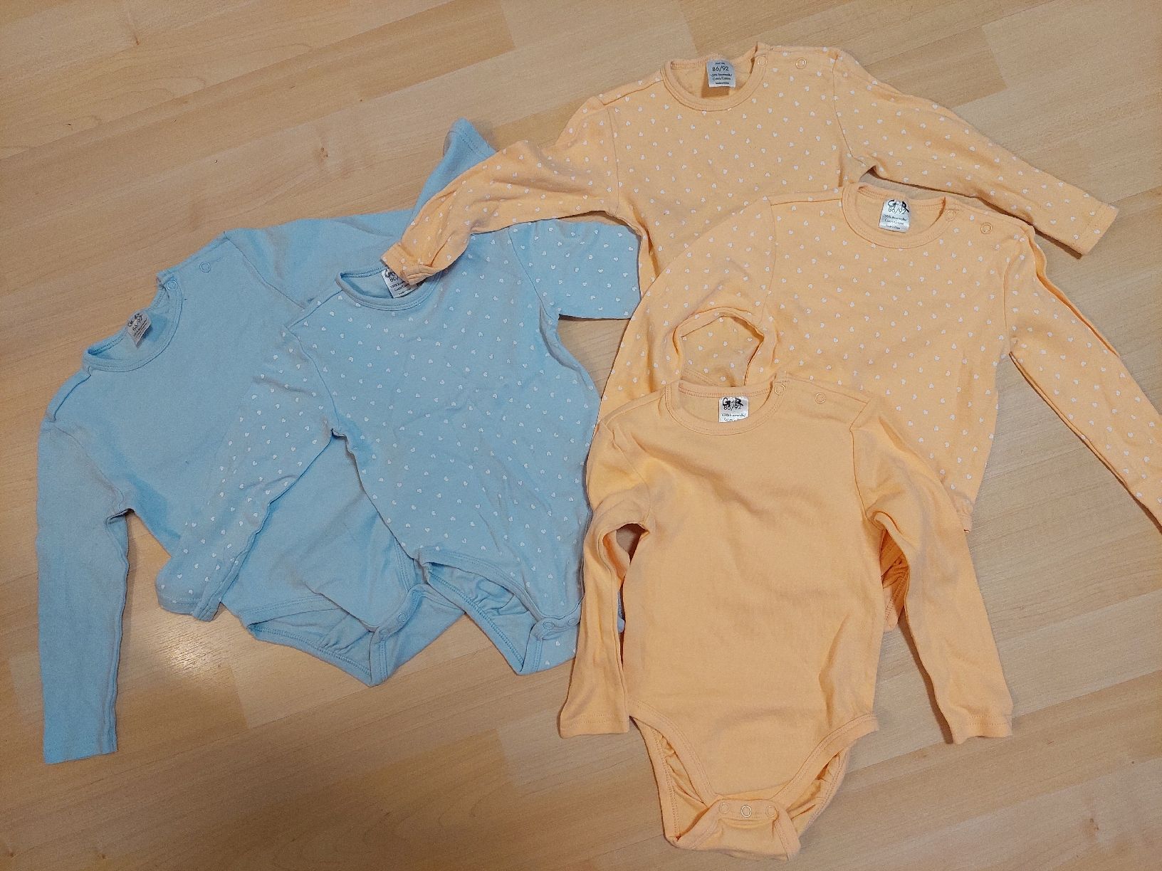 Lotti & Set di vestiti: 11 langarm Bodys Grösse 86/92 Mädchen – Usato da Gränichen venduto da JaelRoost 3