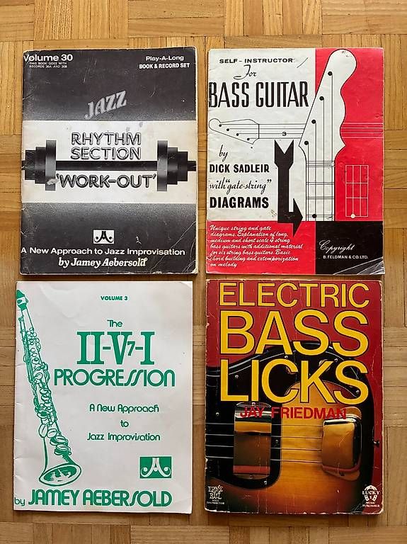 Livres: Bass Guitar Book Collection  20+  Methods & Transcriptions – D'occasion à Zürich par ian_9dlt 1