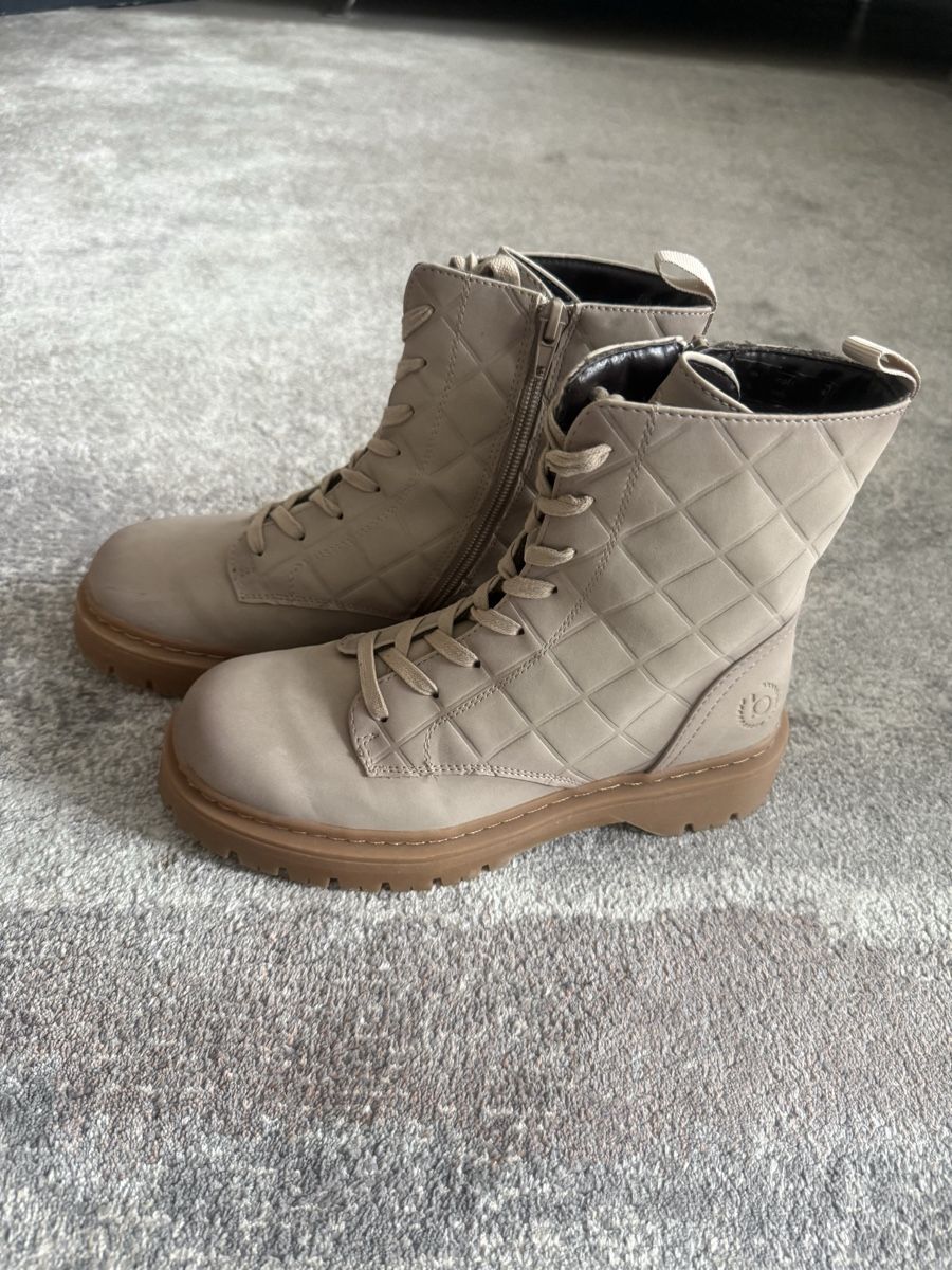 Bugatti Scarpe da donna: Bugatti , Beige , Size 37 – Nuovo (secondo la descrizione) da Montreux venduto da jvo_vg8n