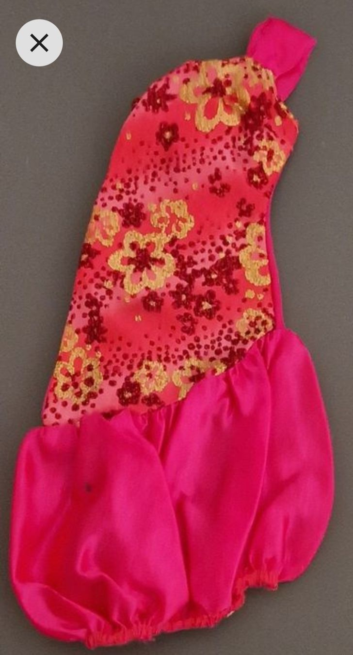 Bambole: Robe pour Barbie – Usato da Couvet venduto da Pioune