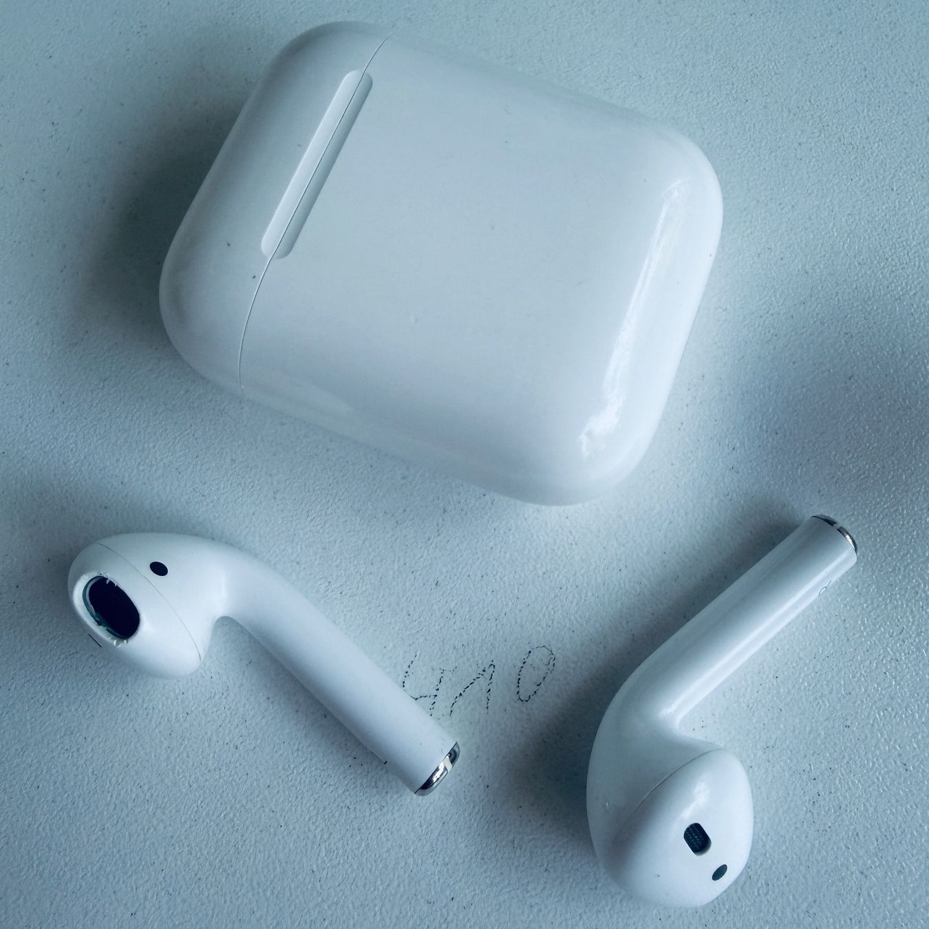 Apple Cuffie: Original Apple AirPods 2 Gen. Wireless Kopfhörer & Case – Usato da Basel venduto da MY.AIRPODS.SHOP 3